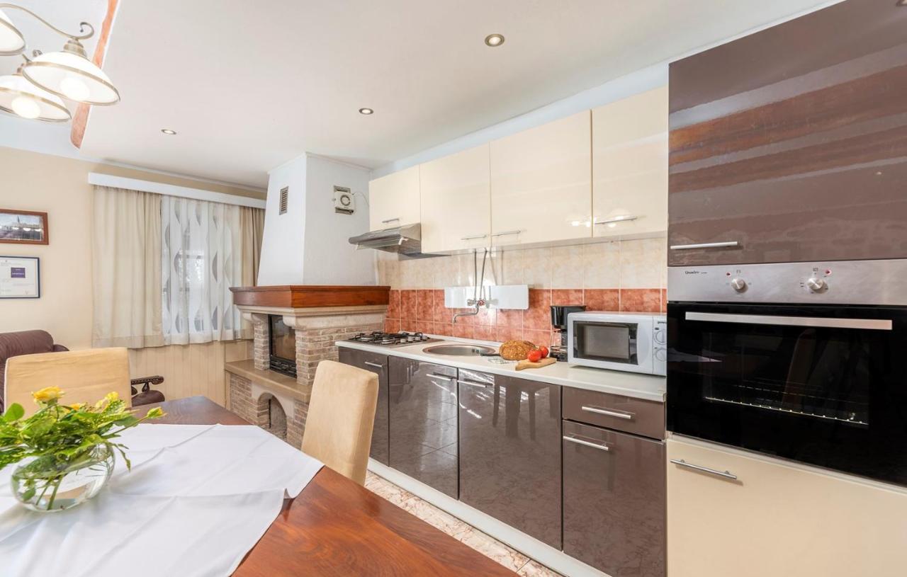 Отель House Peresiji Номер фото
