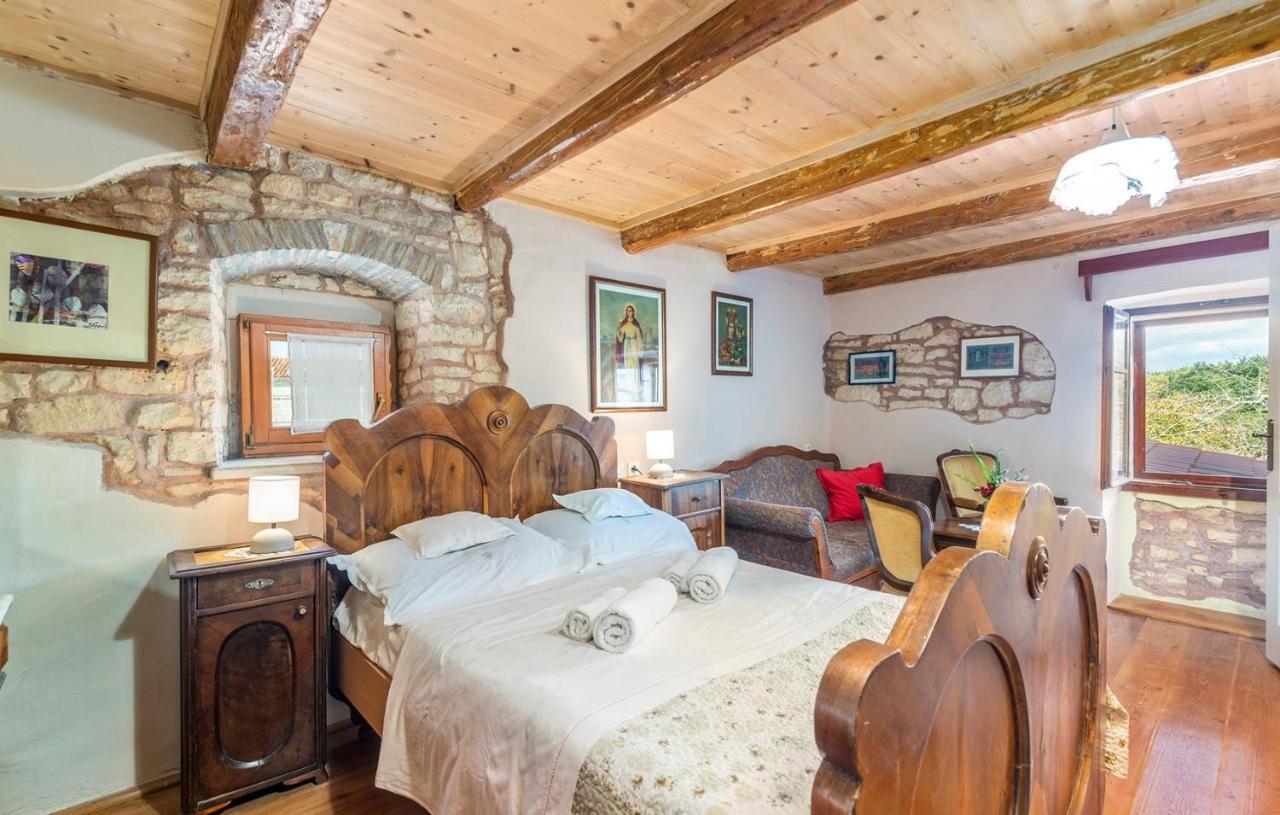 Отель House Peresiji Номер фото